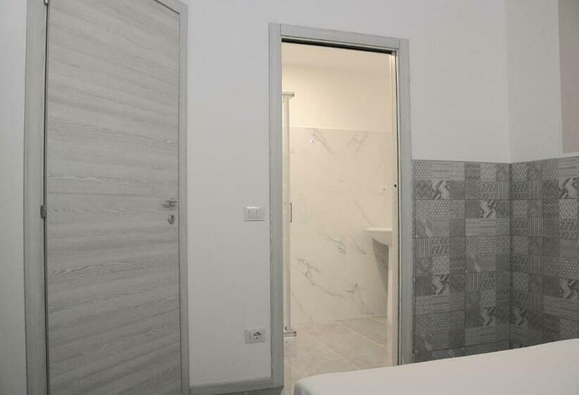 标准间, Gambara Guests House