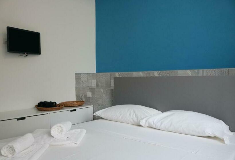 豪华房间, Gambara Guests House