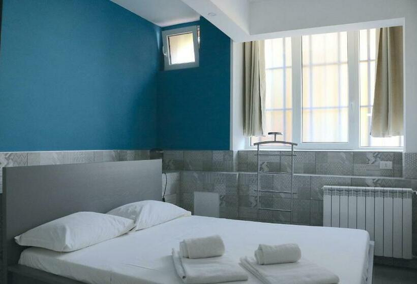 豪华房间, Gambara Guests House