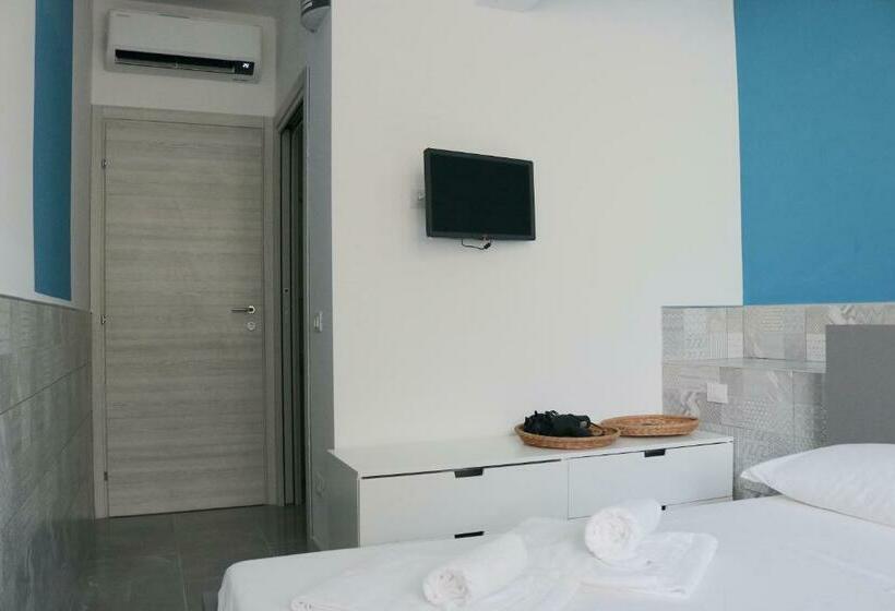 豪华房间, Gambara Guests House