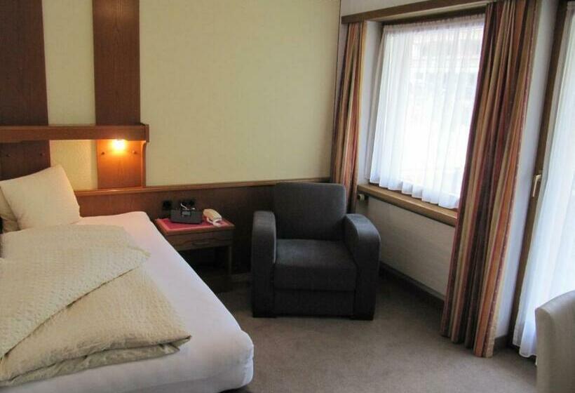 اتاق استاندارد یک تخته با بالکن, Soliva Hotel & Apartments