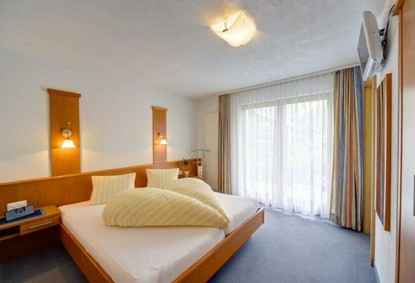 اتاق استاندارد با بالکن, Soliva Hotel & Apartments