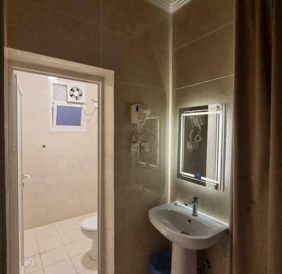 شقة غرفة واحدة مزودة بتراس, عنوانك للشقق المخدومة