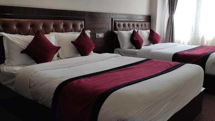 Quarto Deluxe, De Universal