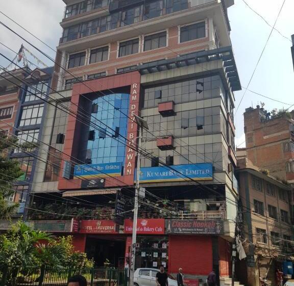 اتاق لوکس, De Universal