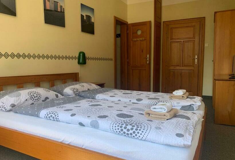 スタンダードルーム, Pacifik