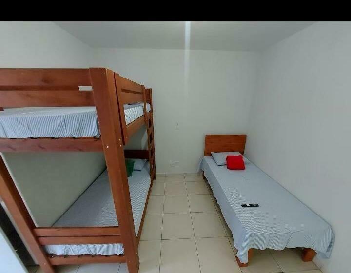 标准间, Udi Hostel Hospedaria Economica