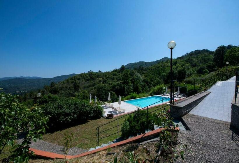 غرفة قياسية ثلاثية, 202   Camera Mansardata Tra Le Cinque Terre E Portofino   Residence Cherry House