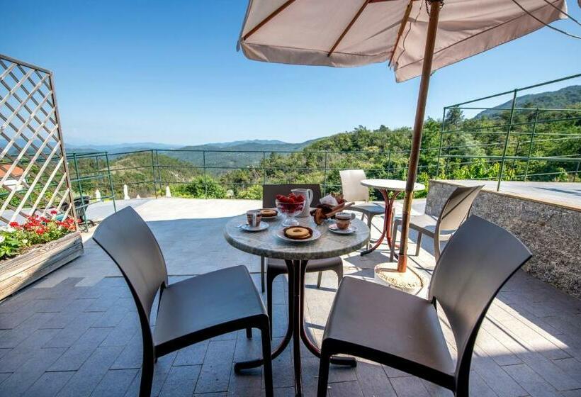 غرفة قياسية ثلاثية, 202   Camera Mansardata Tra Le Cinque Terre E Portofino   Residence Cherry House