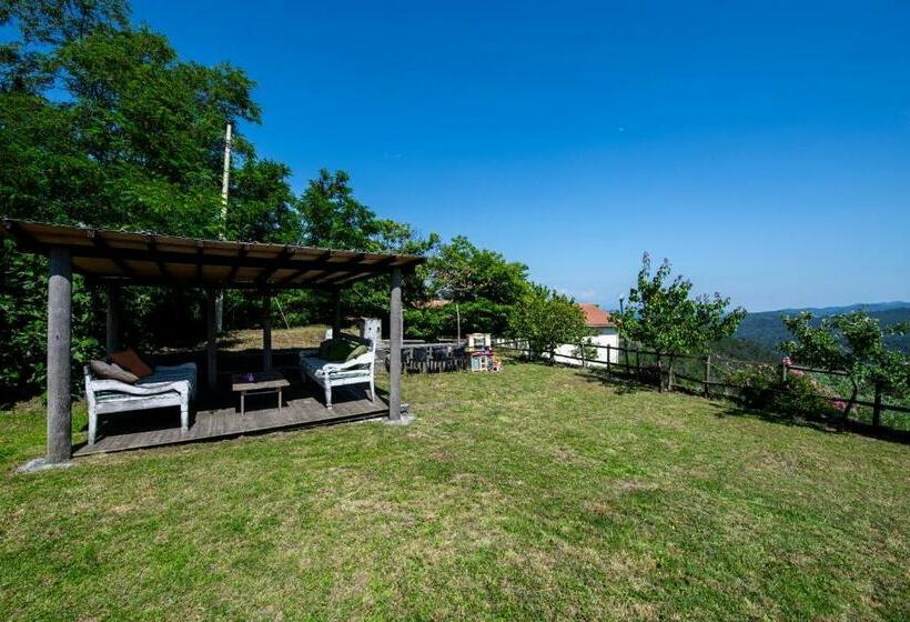 غرفة قياسية ثلاثية, 202   Camera Mansardata Tra Le Cinque Terre E Portofino   Residence Cherry House