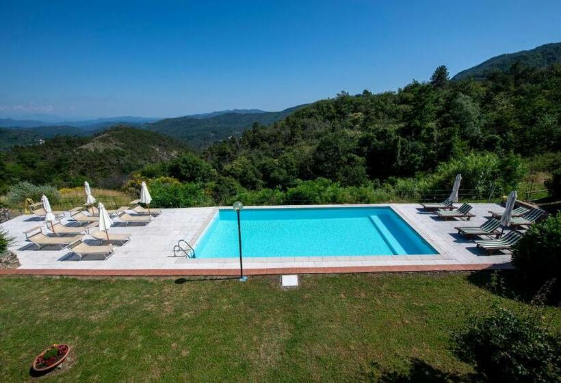 غرفة قياسية ثلاثية, 202   Camera Mansardata Tra Le Cinque Terre E Portofino   Residence Cherry House