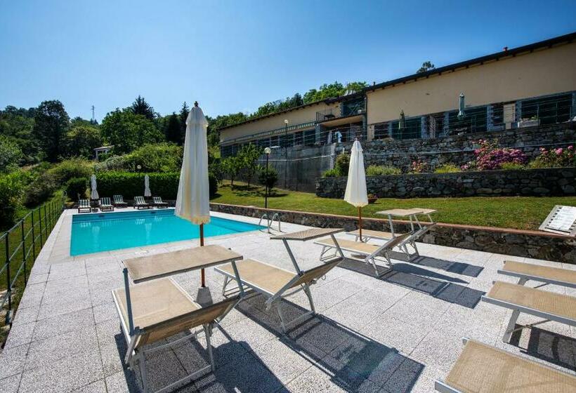 غرفة قياسية ثلاثية, 202   Camera Mansardata Tra Le Cinque Terre E Portofino   Residence Cherry House