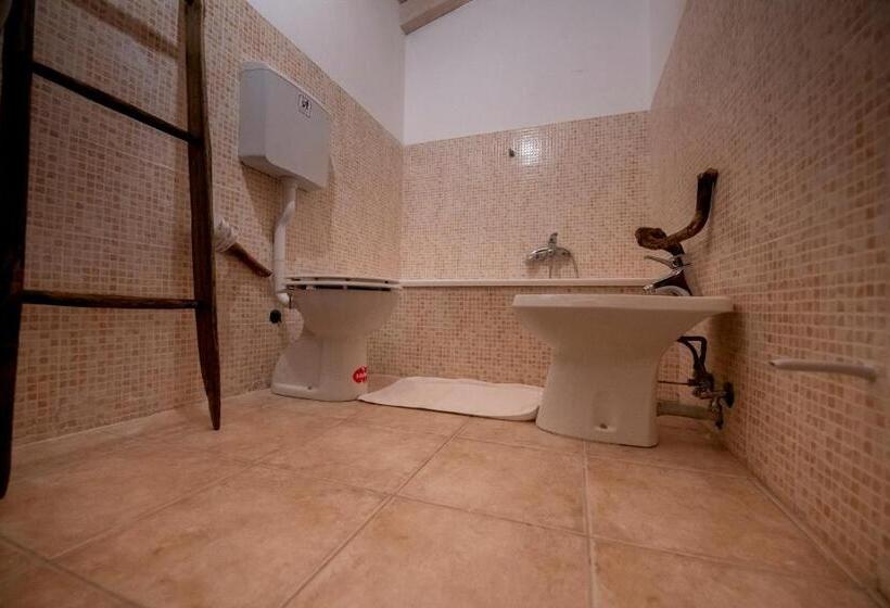 标准三人间, 202   Camera Mansardata Tra Le Cinque Terre E Portofino   Residence Cherry House