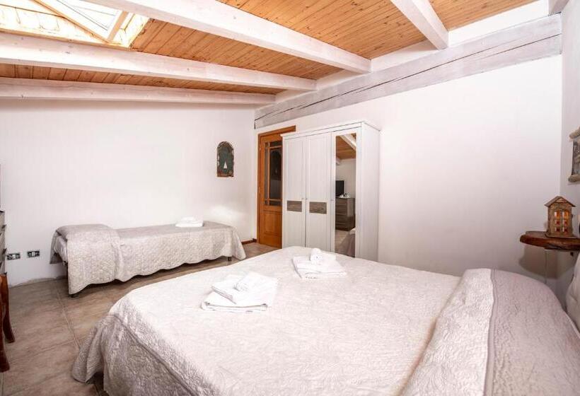 Номер Стандарт Трехместный, 202   Camera Mansardata Tra Le Cinque Terre E Portofino   Residence Cherry House