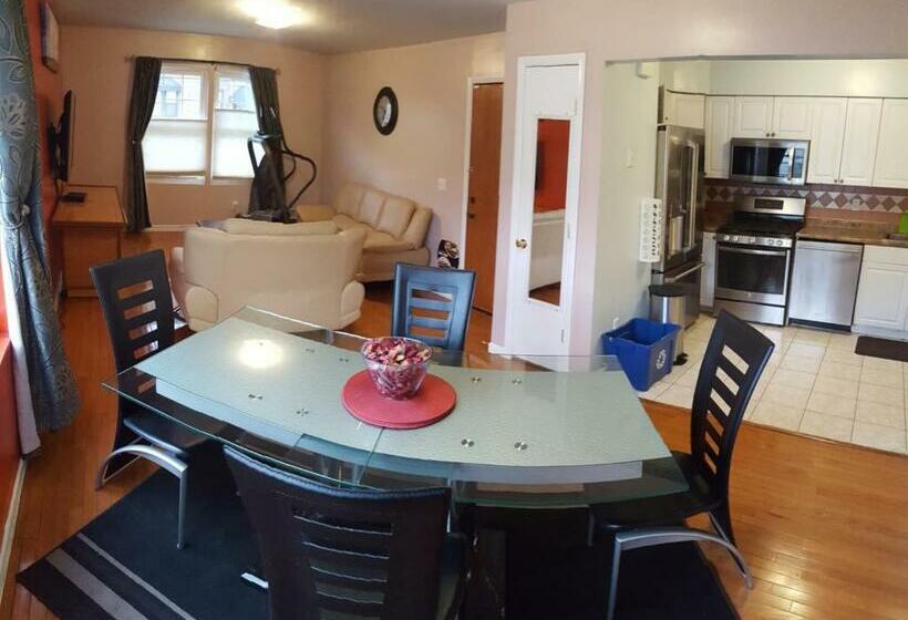 带共用浴室的标准房间, 500 Estates Llc