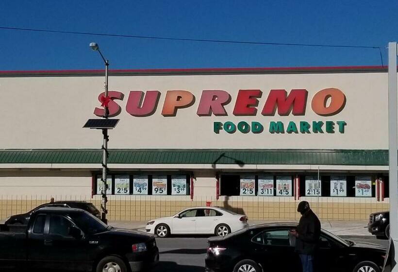 带共用浴室的标准房间, 500 Estates Llc