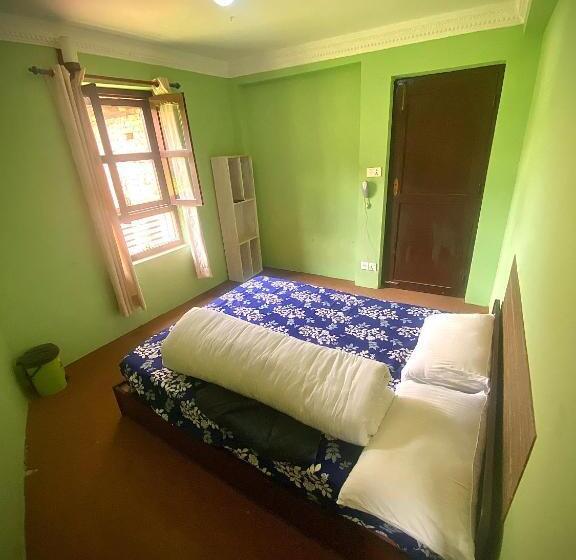 اتاق اکونومی, The Nest Guest House