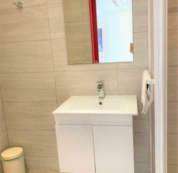 اتاق استاندارد یک نفره, 4plus Hostel