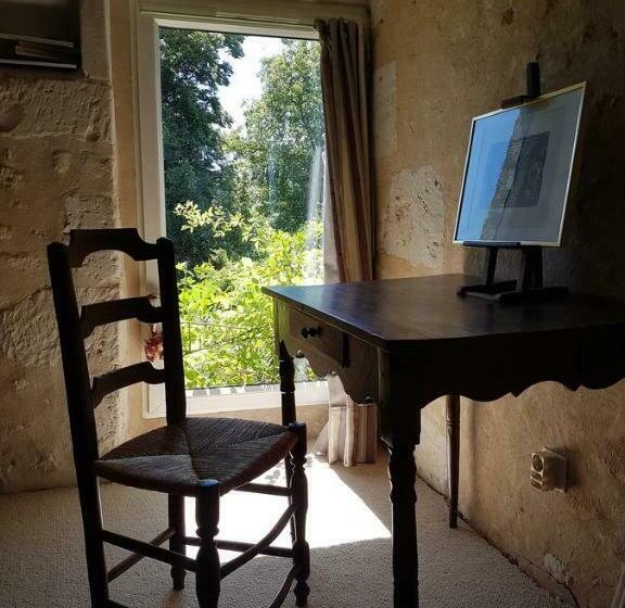 غرفة قياسية سرير كينج, Le Bourgis