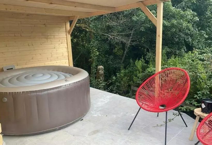 スタンダードスタジオ, Maison Des Vignes