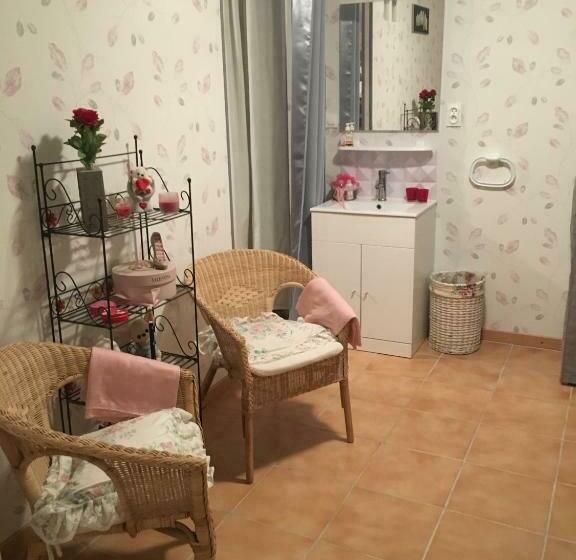 Номер Стандарт, Maison Des Vignes