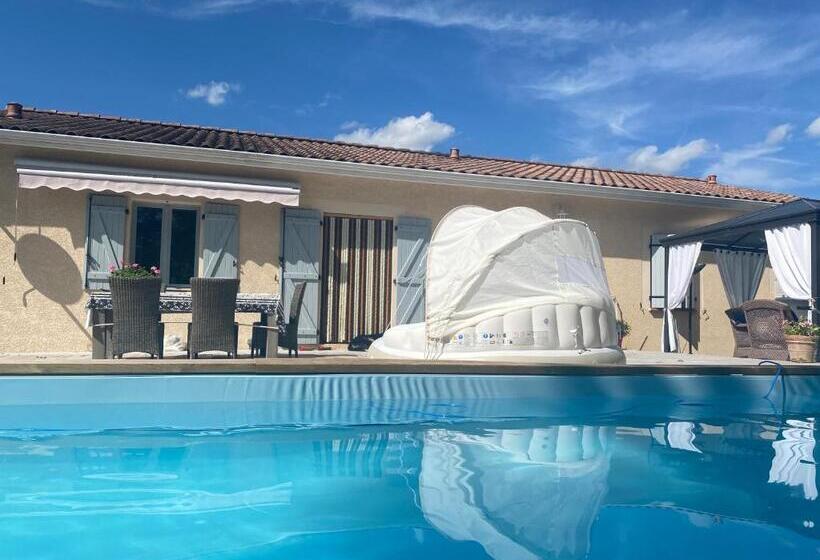 Номер Стандарт, Maison Des Vignes