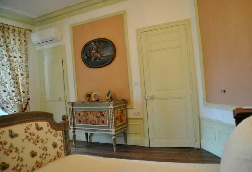 جناح ديلوكس, Particulier La Gobine