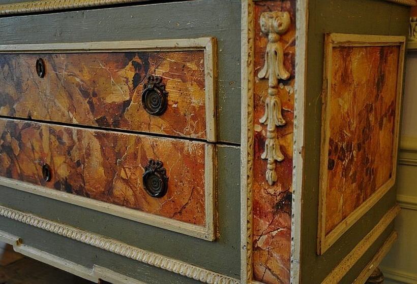 جناح ديلوكس, Particulier La Gobine