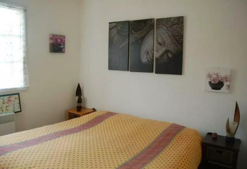 اتاق استاندارد با سرویس بهداشتی مشترک, Villa Aghjanella