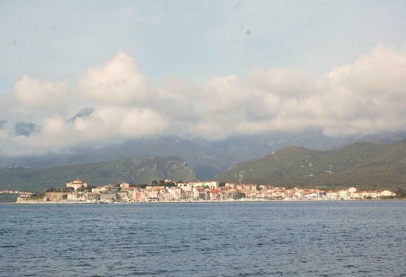 Номер Стандарт Совместная Ванная, Villa Aghjanella