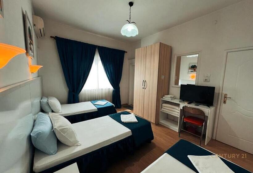 غرفة كومفورت ثلاثية, Tirana Central Guesthouse