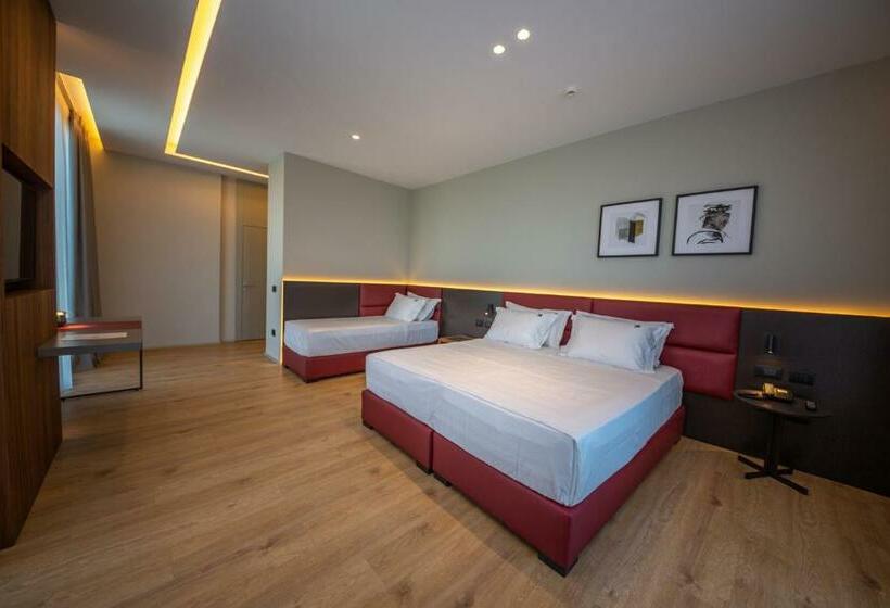 Трехместный Номер Deluxe, Fiore