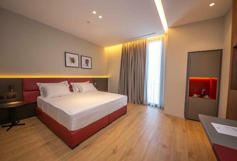 Номер Deluxe, Fiore