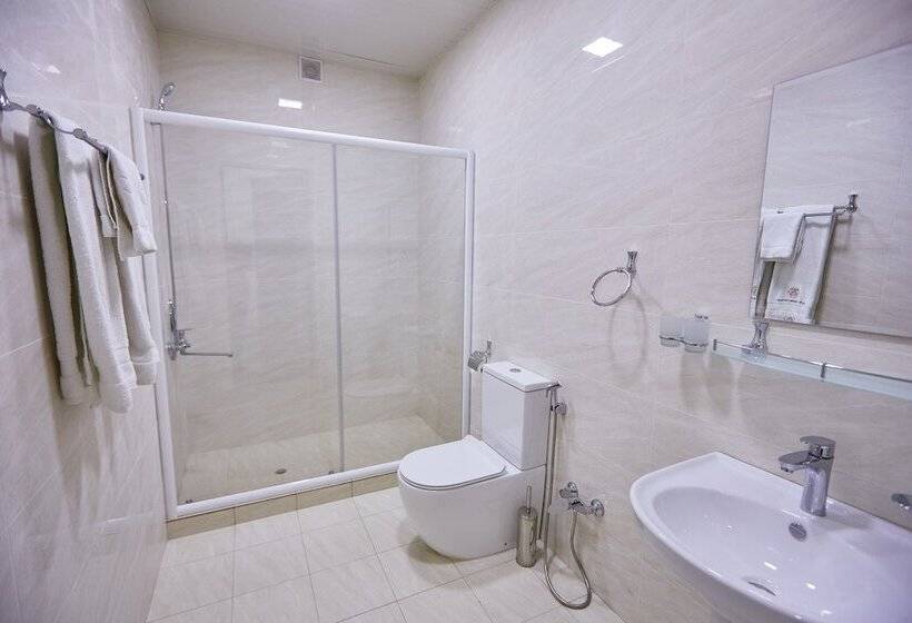 Номер Стандарт, Grand Art