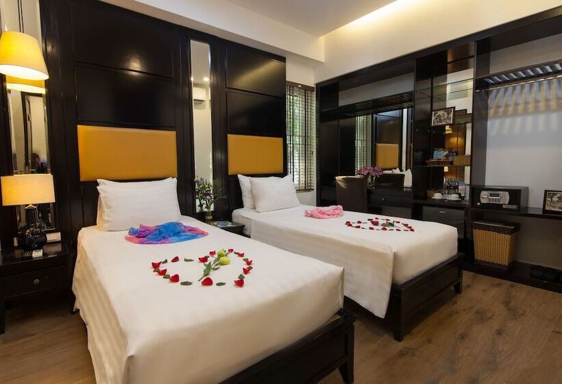 اتاق لوکس با چشم‌انداز باغ, Le Grand Hanoi   The Classic