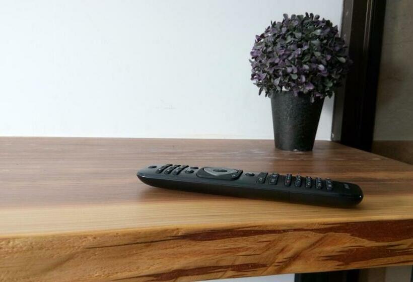 اتاق استاندارد با سرویس بهداشتی مشترک, Lütel Hotel Xpark Gloria Outlets Shin Kong Cinemas