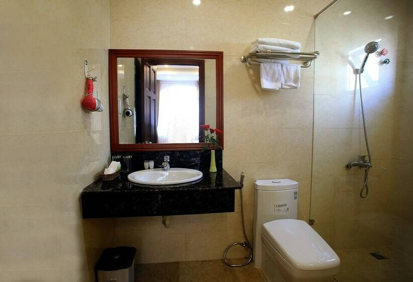 Standard Quadruple Room, Ngoc Trai Vang