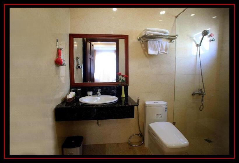 Standard Quadruple Room, Ngoc Trai Vang