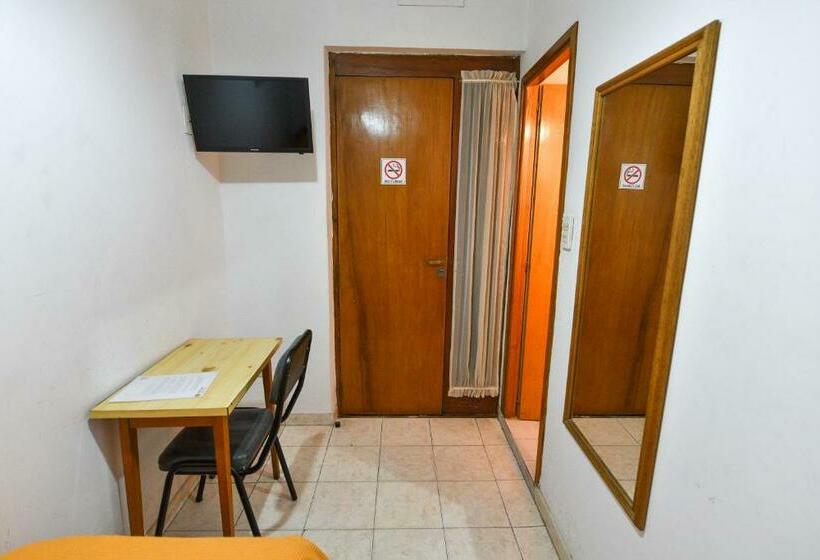 Номер Стандарт Индивидуальный, Simón