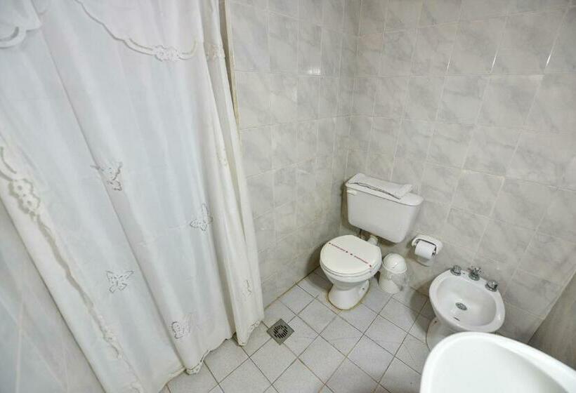 Номер Стандарт Индивидуальный, Simón