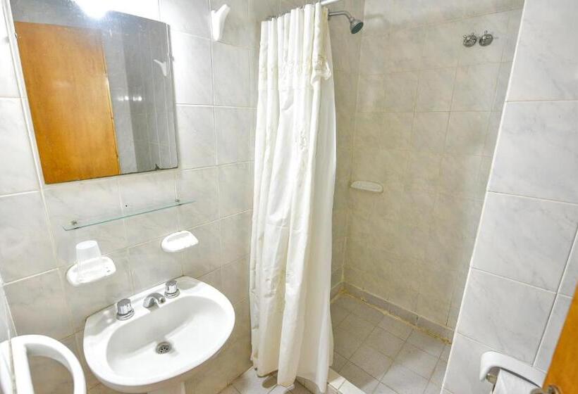 Трехместный Номер Базовый, Simón