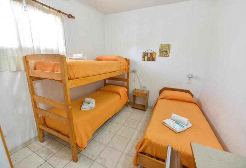 Семейный Номер, Simón