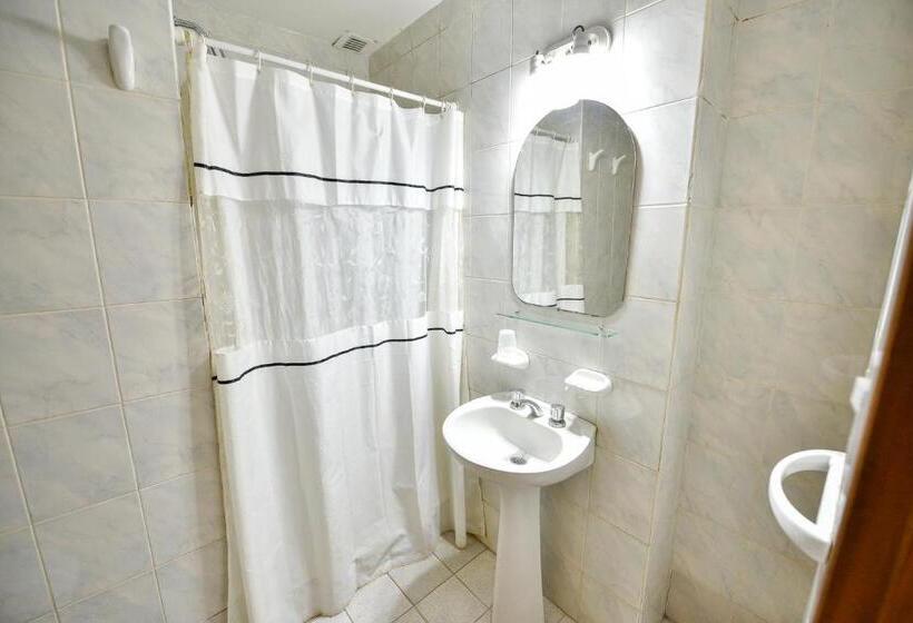 Номер Стандарт, Simón