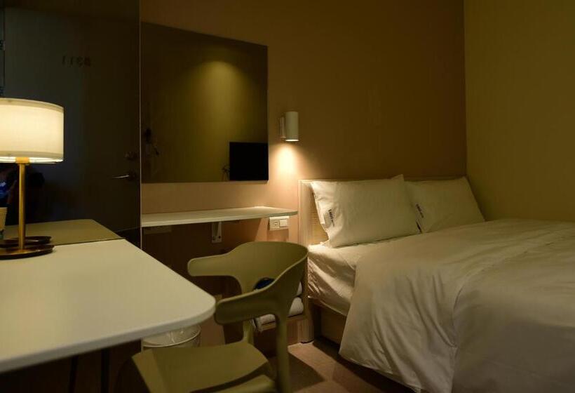 اتاق استاندارد با سرویس بهداشتی مشترک, Lütel Hotel Xpark Gloria Outlets Shin Kong Cinemas