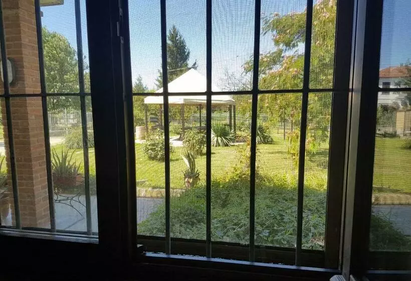 اتاق استاندارد با چشم‌انداز باغ, B&b La Crota