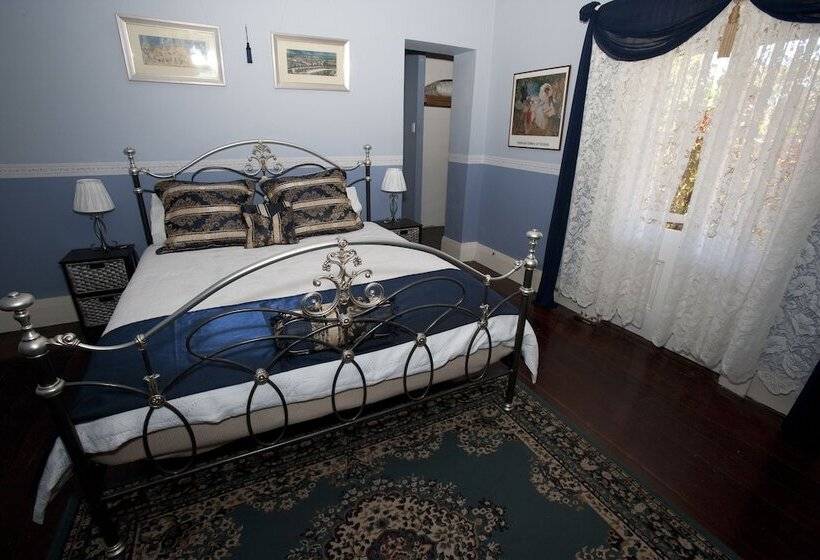 سوئیت پریمیوم, Weelaway On Gregory