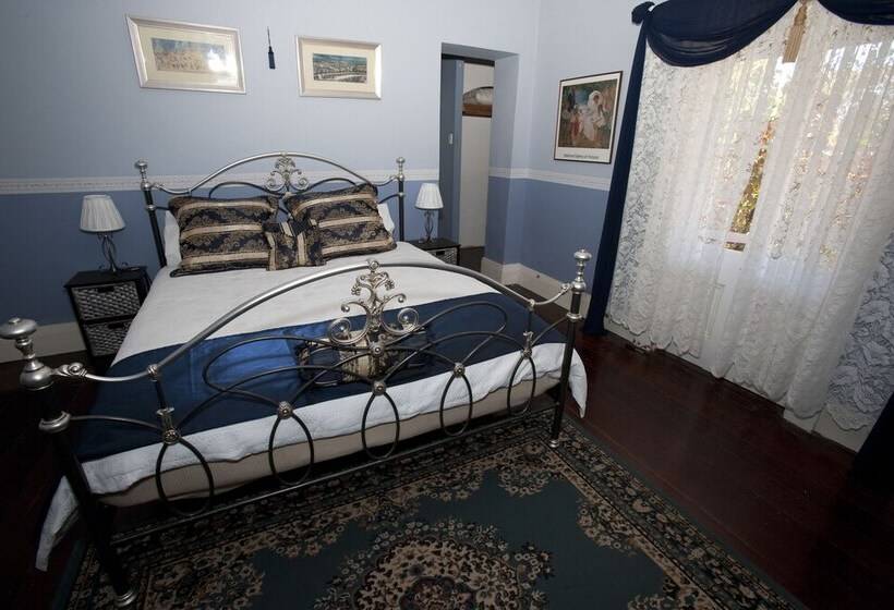 سوئیت پریمیوم, Weelaway On Gregory