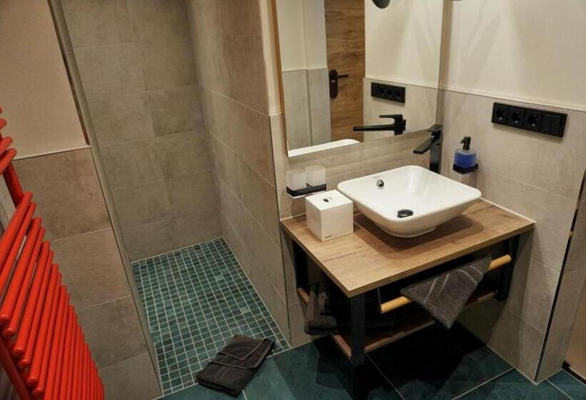 סוויטת ג'וניור, Altstadt