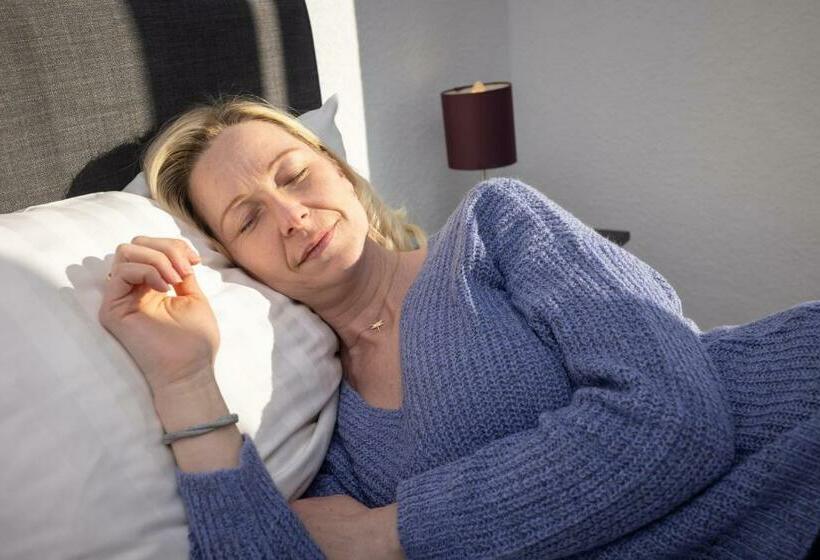 标准单人间, Ehlers