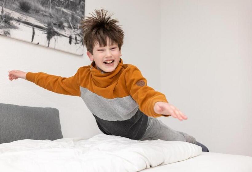 四人标准间, Ehlers